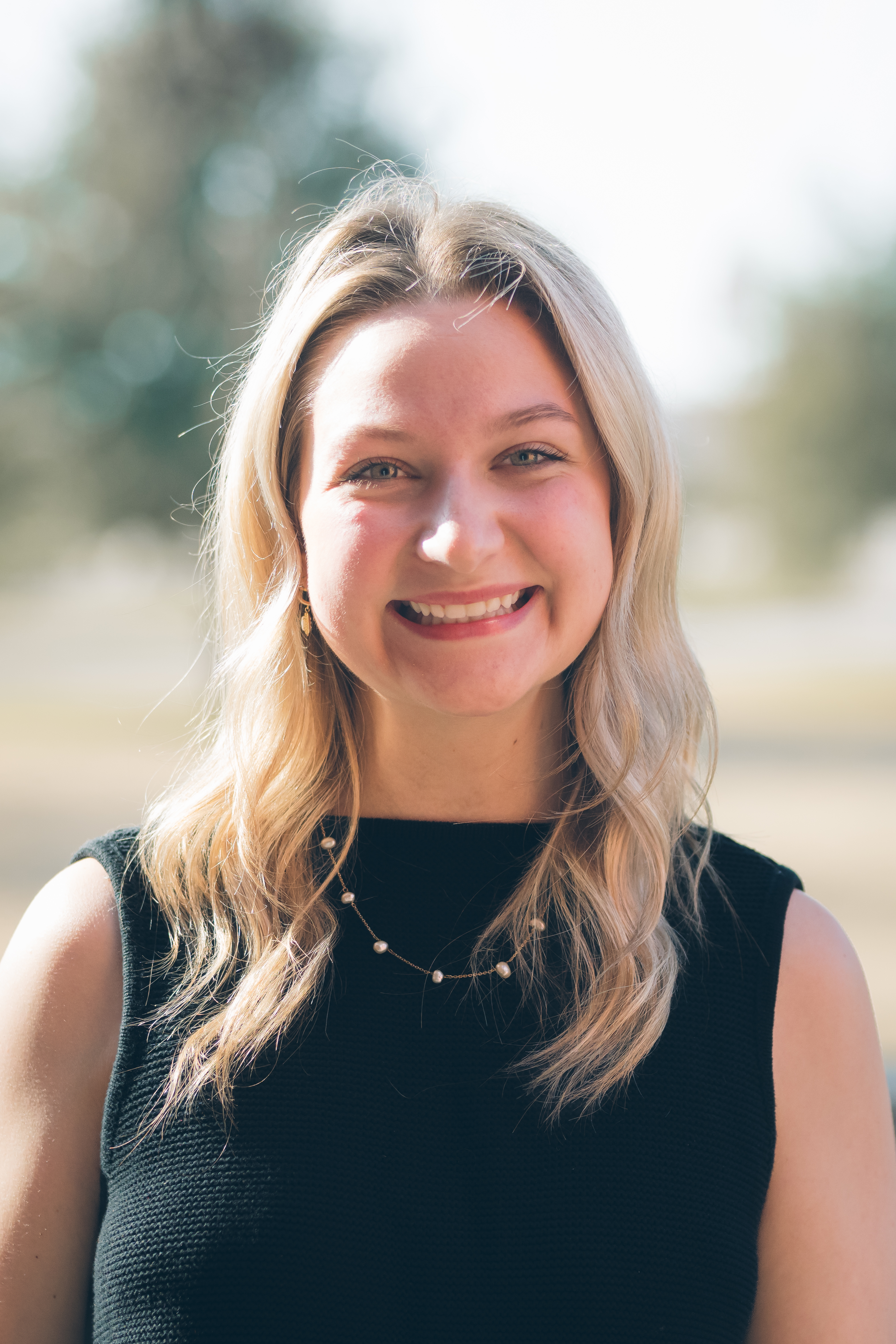 Elise Ellis Headshot